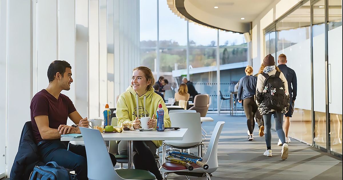17,000Student University Votes to Go Vegan by 2025 to Help Save the